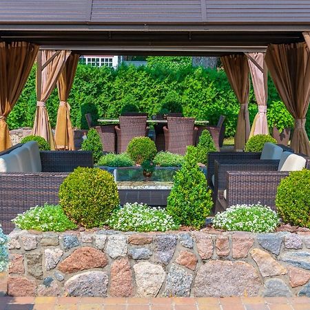 Hotel Pusu Paunksneje Паланга Экстерьер фото