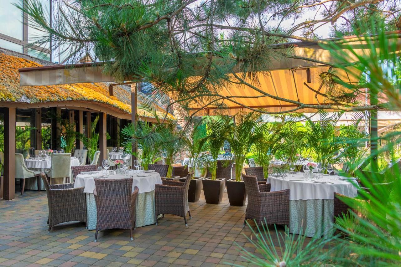 Hotel Pusu Paunksneje Паланга Экстерьер фото